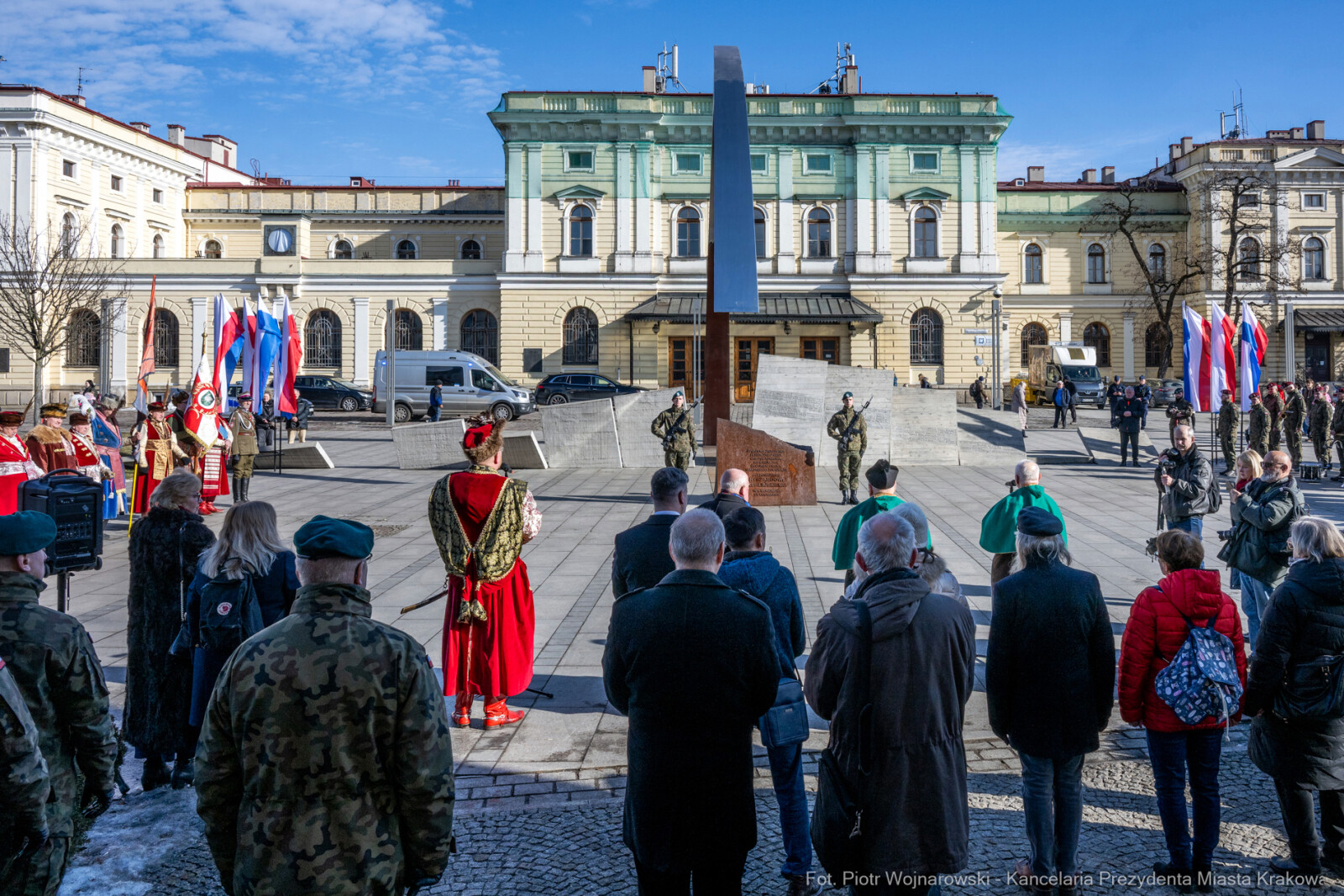 Kukliński, 22 rocznica, obchody, pomnik, znicz, wojsko, zdjęcia  Autor: Piotr Wojnarowski