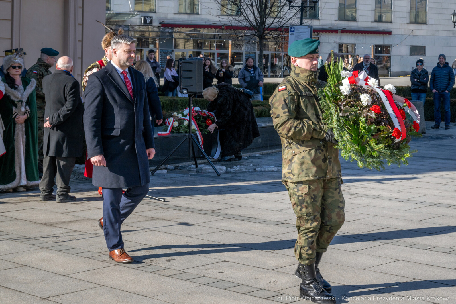 Kukliński, 22 rocznica, obchody, pomnik, znicz, wojsko, zdjęcia  Autor: Piotr Wojnarowski