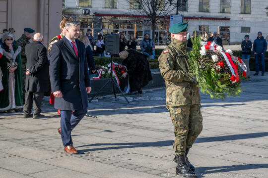Kukliński, 22 rocznica, obchody, pomnik, znicz, wojsko, zdjęcia