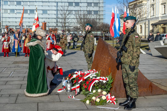 Kukliński, 22 rocznica, obchody, pomnik, znicz, wojsko, zdjęcia