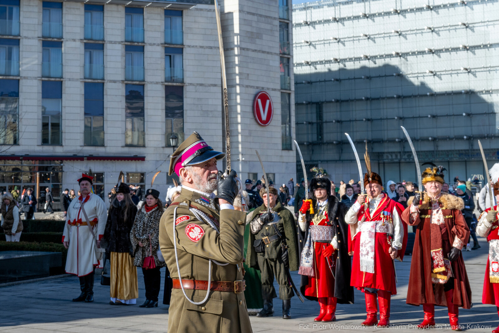 Kukliński, 22 rocznica, obchody, pomnik, znicz, wojsko, zdjęcia  Autor: Piotr Wojnarowski