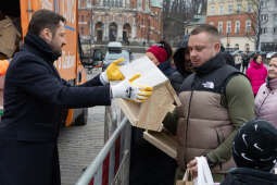 0S4A1642.jpg-Budki lęgowe na walentynki - Rynek Podgórski