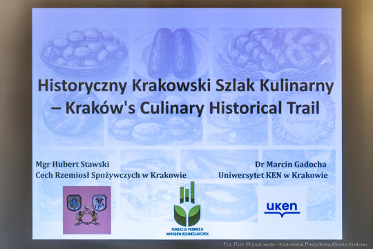 PW_694_ 037_fot. Piotr Wojnarowski.jpg-Miszalski, przewodnicy, święto, turystyka, zdjęcia