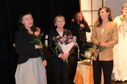 DSCF2122.jpg-Bogowie zeszli na scenę – wyjątkowa premiera Krakowskiego Teatru Międzydomowego.