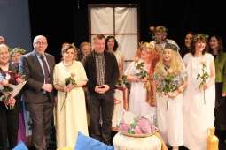DSCF2135.jpg-Bogowie zeszli na scenę – wyjątkowa premiera Krakowskiego Teatru Międzydomowego.