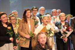 DSCF2137.jpg-Bogowie zeszli na scenę – wyjątkowa premiera Krakowskiego Teatru Międzydomowego.