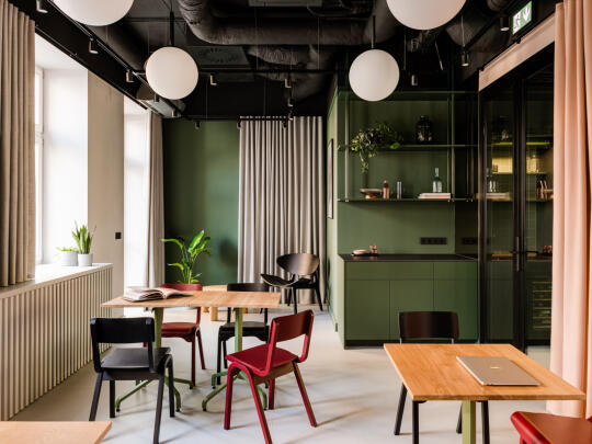 Plantonia Aparthotel