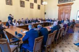 zyABM58g.jpeg-Parlamentarny Zespół ds. Bezpieczeństwa Medyków obraduje w magistracie