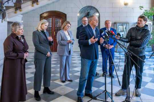 Miszalski, obrady, zespół parlamentarny, bezpieczeństwo medyków, Piątkowska, Fedorowicz, Bednar