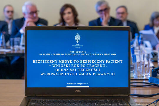 Miszalski, obrady, zespół parlamentarny, bezpieczeństwo medyków, Piątkowska, Fedorowicz, Bednar