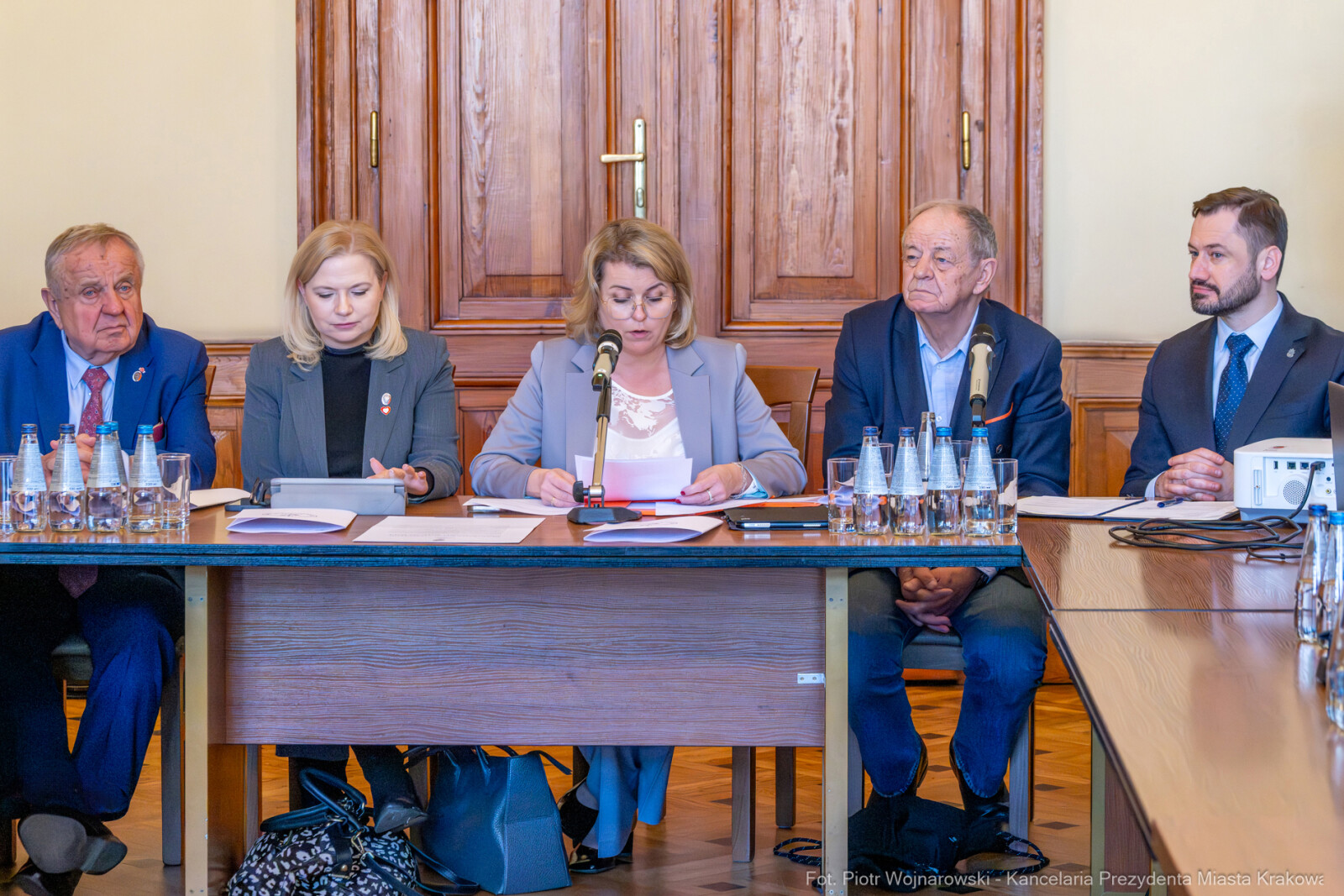 Miszalski, obrady, zespół parlamentarny, bezpieczeństwo medyków, Piątkowska, Fedorowicz, Bednar  Autor: Piotr Wojnarowski