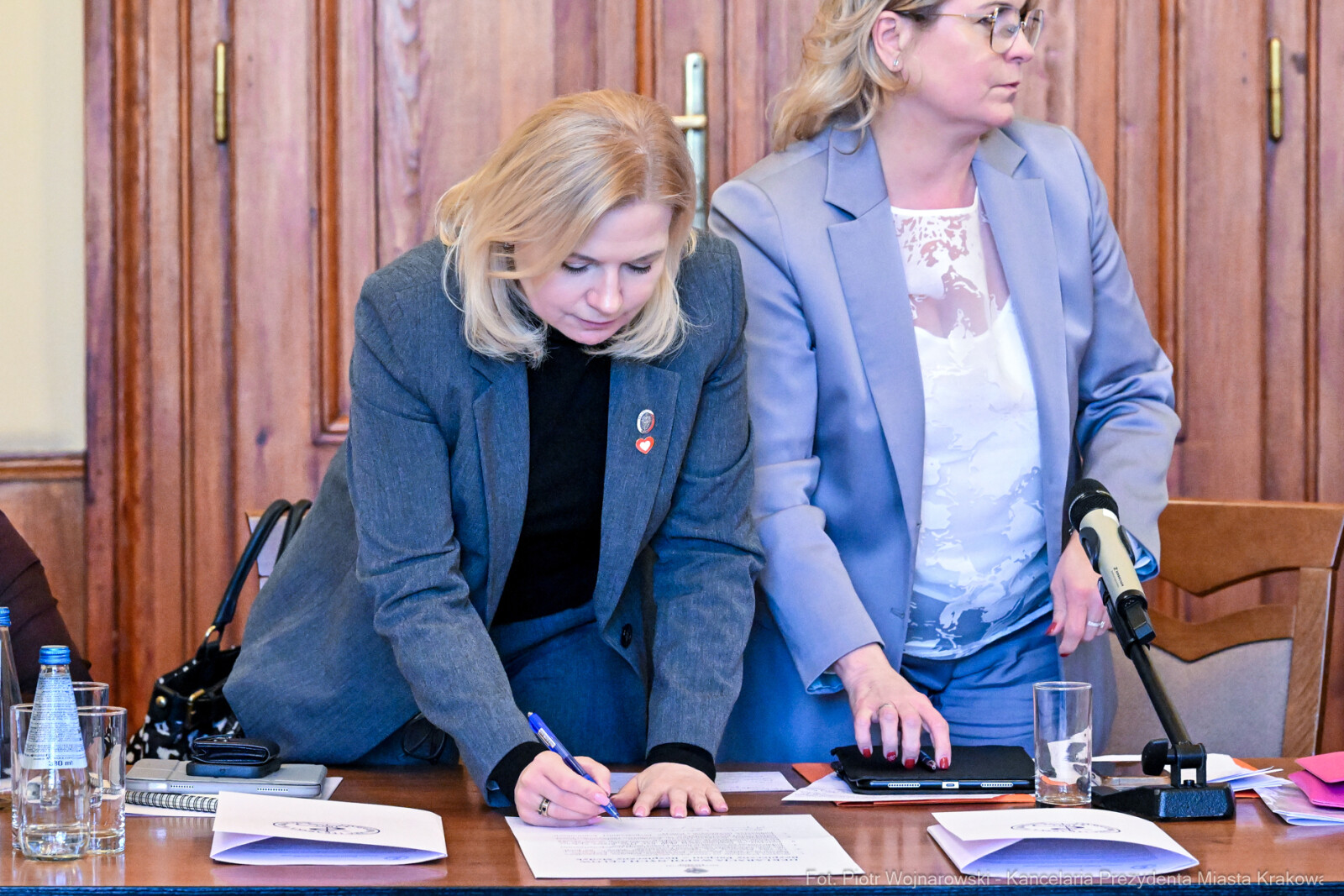 Miszalski, obrady, zespół parlamentarny, bezpieczeństwo medyków, Piątkowska, Fedorowicz, Bednar  Autor: Piotr Wojnarowski