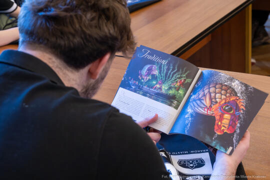 PW_702_ 004_fot. Piotr Wojnarowski.jpg-uczniowie, młodzież, Walia, Llanelli, zdjęcia