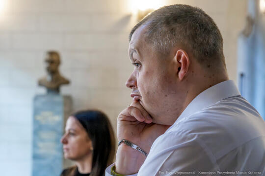 UMK_2606.jpg-Miszalski, DPS, wizyta, Urząd Miasta, zdjęcia