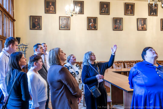 UMK_2666.jpg-Miszalski, DPS, wizyta, Urząd Miasta, zdjęcia