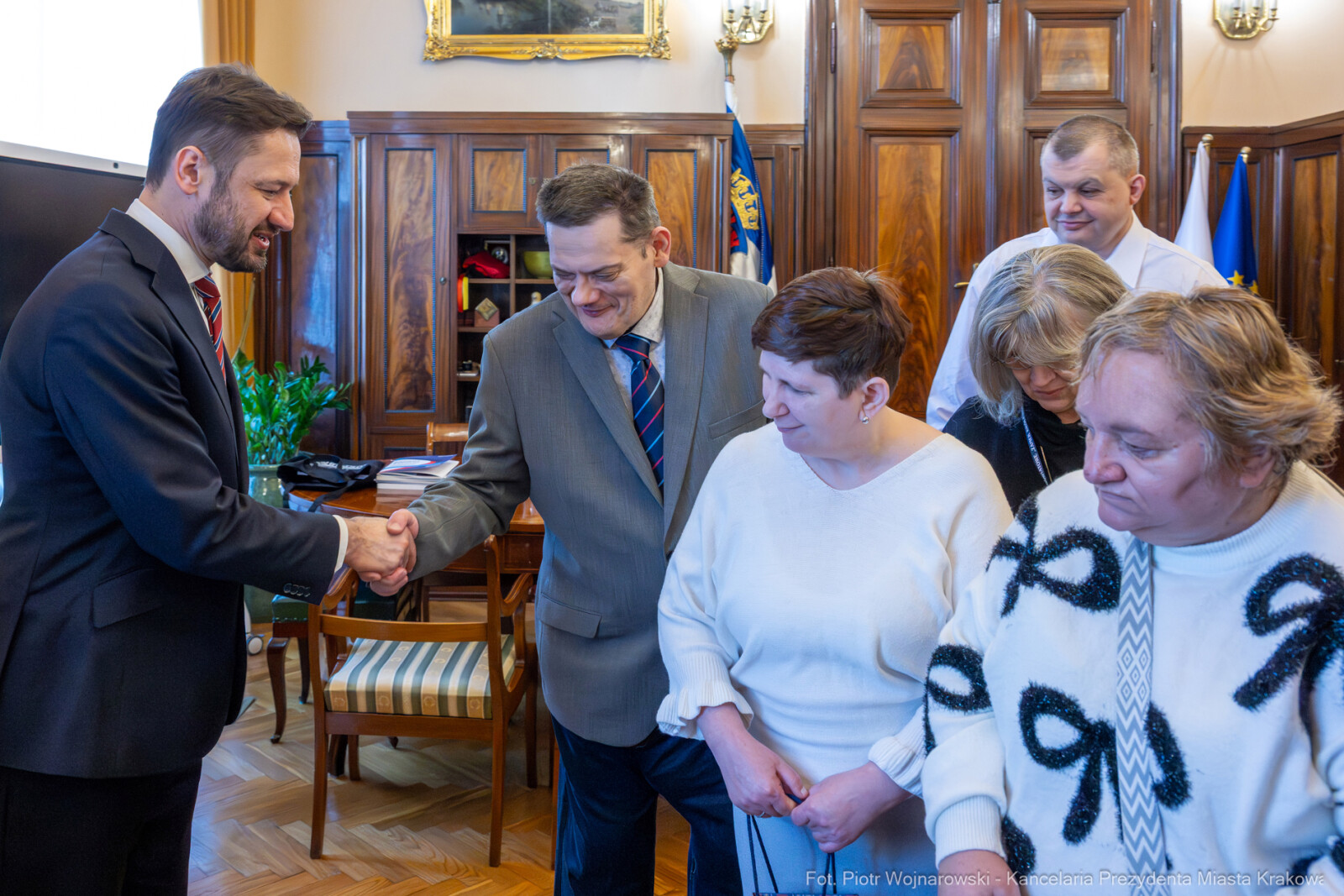 UMK_2969.jpg-Miszalski, DPS, wizyta, Urząd Miasta, zdjęcia  Autor: Piotr Wojnarowski