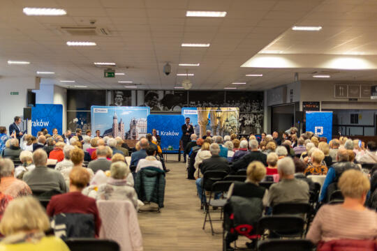 0S4A2293.jpg-Seniorzy, PMK, zdjęcia