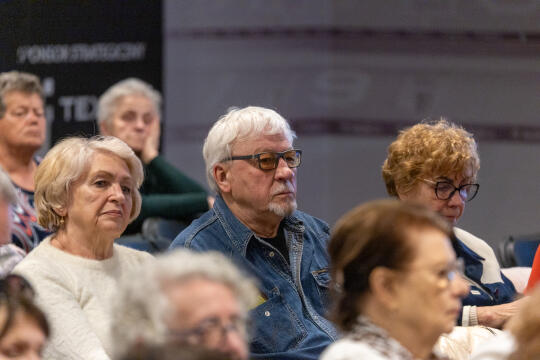 0S4A2341.jpg-Seniorzy, PMK, zdjęcia