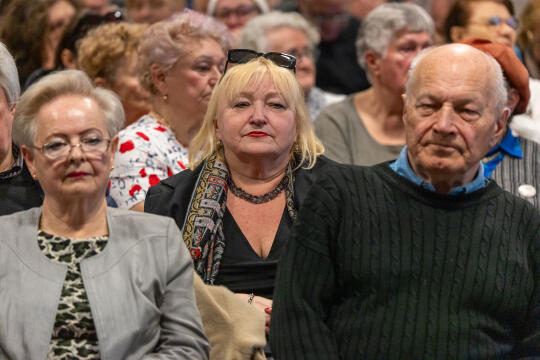 0S4A2422.jpg-Seniorzy, PMK, zdjęcia