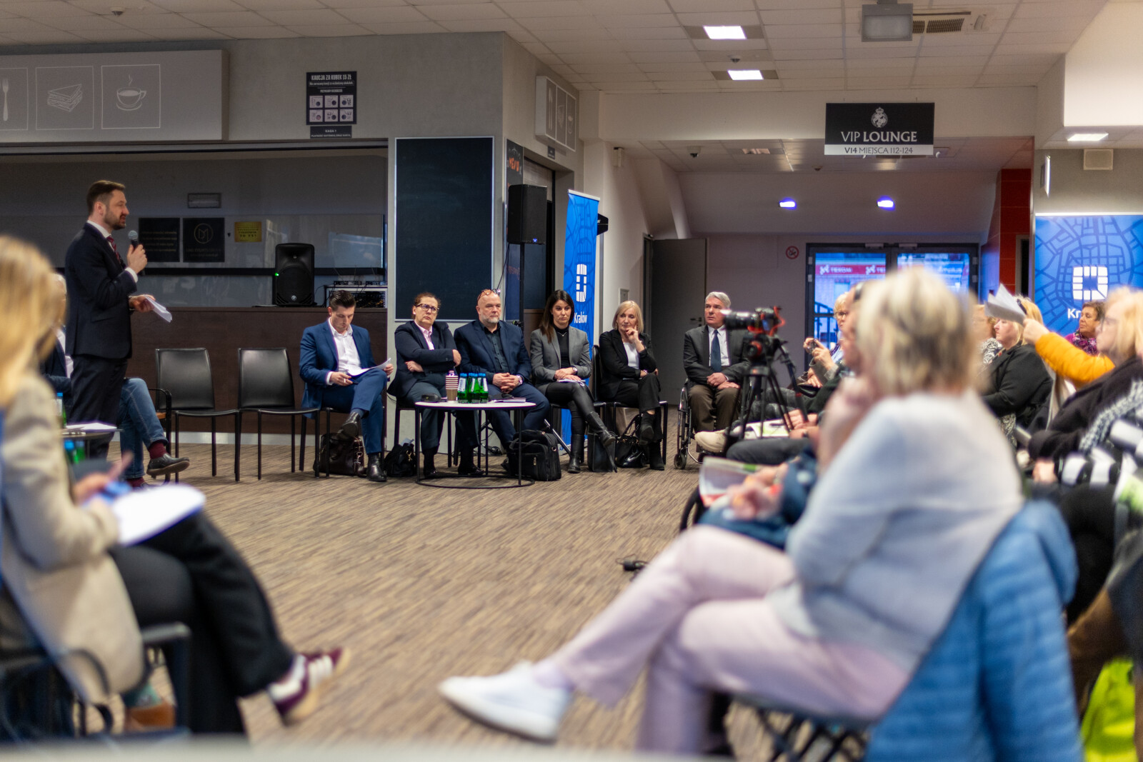 0S4A2450.jpg-Seniorzy, PMK, zdjęcia  Autor: B. Świerzowski