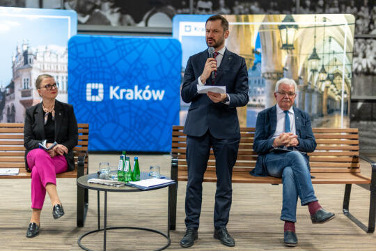 0S4A2473.jpg-Seniorzy, PMK, zdjęcia