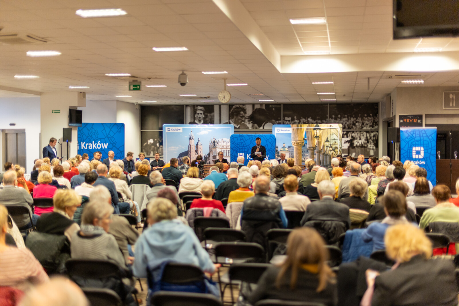 0S4A2475.jpg-Seniorzy, PMK, zdjęcia  Autor: B. Świerzowski