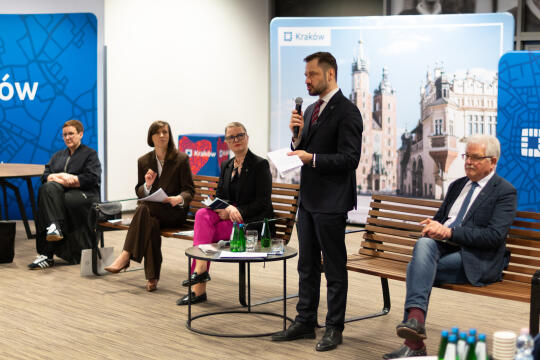 0S4A2483.jpg-Seniorzy, PMK, zdjęcia