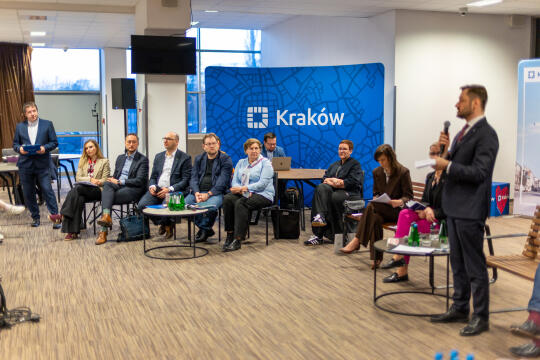 0S4A2491.jpg-Seniorzy, PMK, zdjęcia