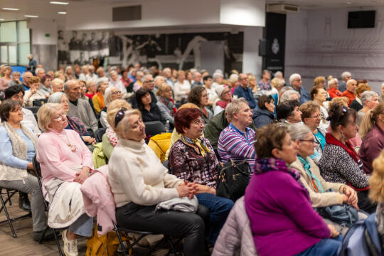 0S4A2503.jpg-Seniorzy, PMK, zdjęcia