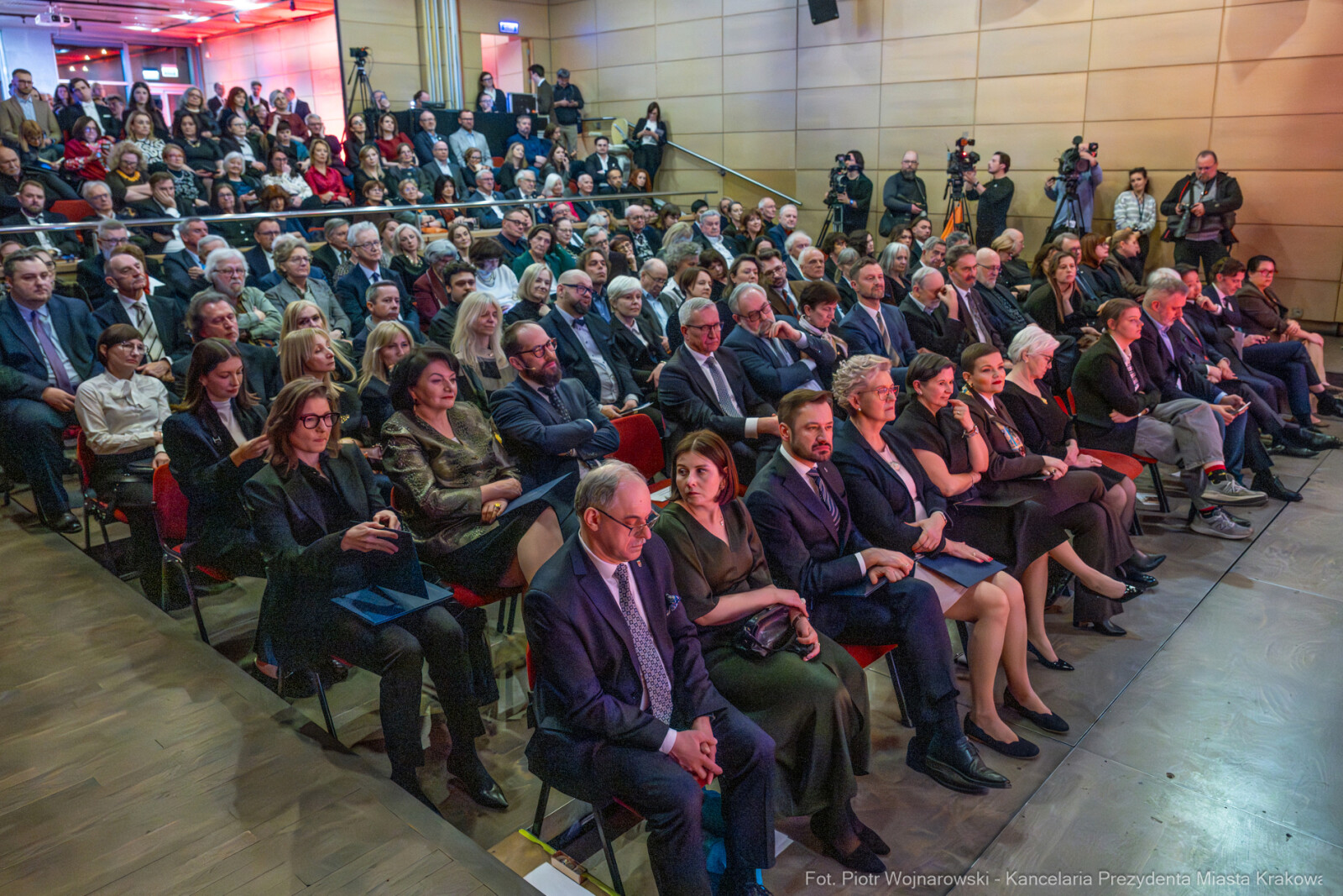 Rok Wajdy, Inauguracja, Manggha, Miszalski, Kidawa-Błońska, Cienkowska, Wałęsa  Autor: Piotr Wojnarowski