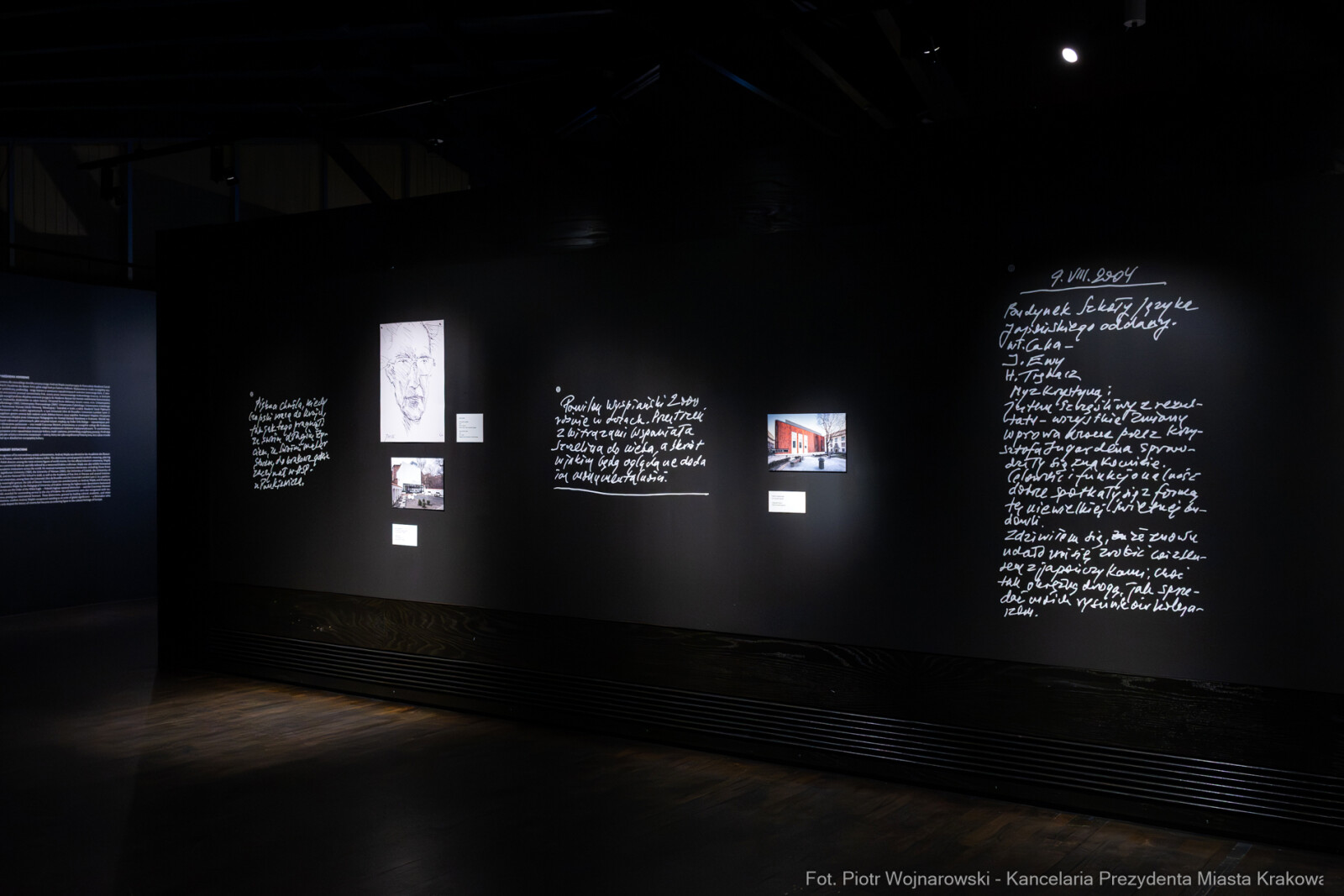 PW_704_ 054_fot. Piotr Wojnarowski.jpg-Rok Wajdy, Inauguracja, Manggha, wystawa  Autor: Piotr Wojnarowski