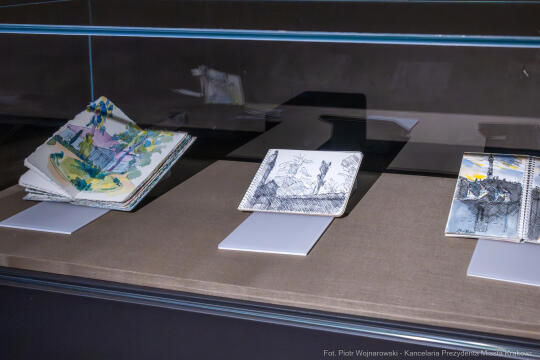 PW_704_ 071_fot. Piotr Wojnarowski.jpg-Rok Wajdy, Inauguracja, Manggha, wystawa