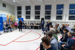 0S4A6812.jpg-„Ławka dialogu” – Prezydent spotkał się z mieszkańcami Krowodrzy