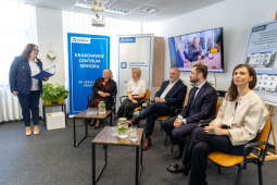 0S4A7382.jpg-Kraków rozwija sieć wsparcia dla osób starszych i niesamodzielnych