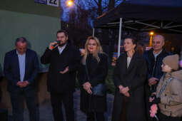 JG_260312_KRK_8L8A0624.jpg-Neon „Bar mleczny” powrócił do życia