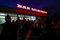 JG_260312_KRK_8L8A0775.jpg-Neon „Bar mleczny” powrócił do życia