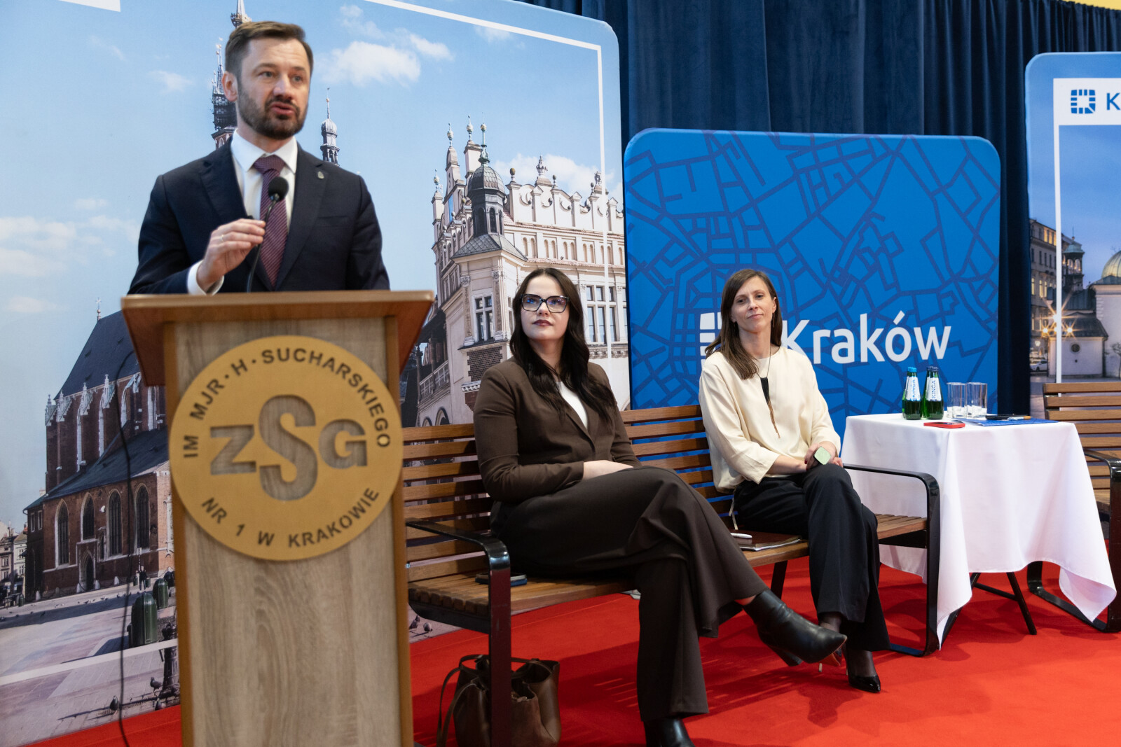 0S4A7911.jpg-Ławka Dialogu, Miszalski, Zdjęcia  Autor: B. Świerzowski