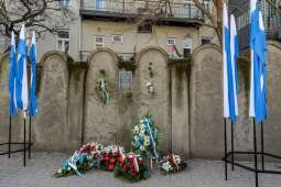 V7dBzEcQ.jpeg-Marsz Pamięci – mijają 83 lata od likwidacji krakowskiego getta