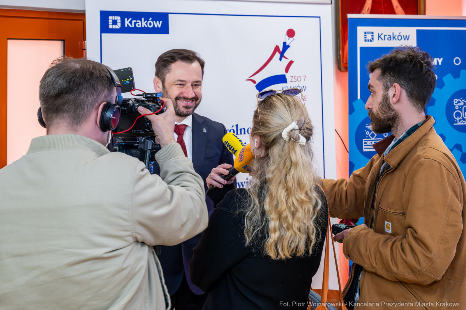 PW_710_ 014_fot. Piotr Wojnarowski.jpg-Miszalski, umowa, podpisanie, Bronowice, ZSO nr 7, zdjęcia  Autor: Piotr Wojnarowski