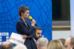 0S4A1758.jpg-„Ławka dialogu” na Starym Mieście