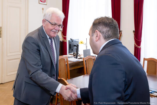 Kracik, Hraczja Bojadżjan, konsul, Armenia, spotkanie, zdjęcia