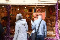 aT-bXa8g.jpeg-Kiermasz św. Józefa