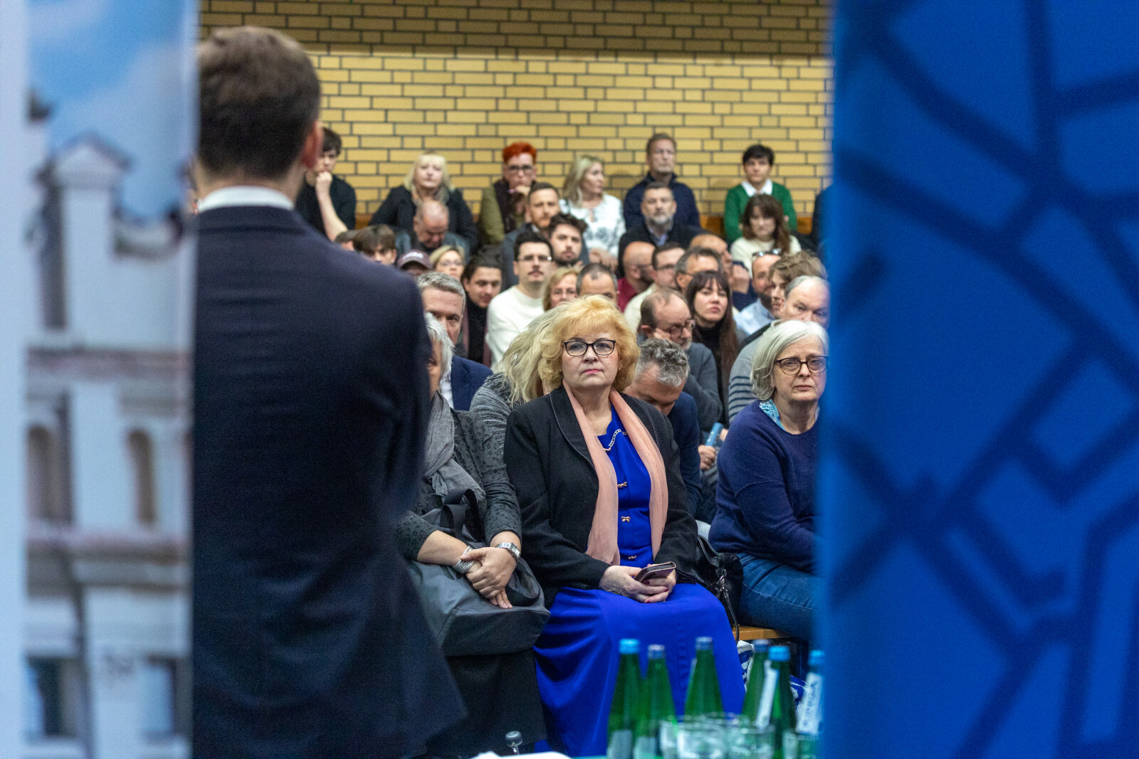 0S4A1644.jpg-Ławka Dialogu, Zdjęcia, Kraków, Miszalski  Autor: B. Świerzowski