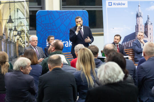 0S4A1769.jpg-Ławka Dialogu, Zdjęcia, Kraków, Miszalski