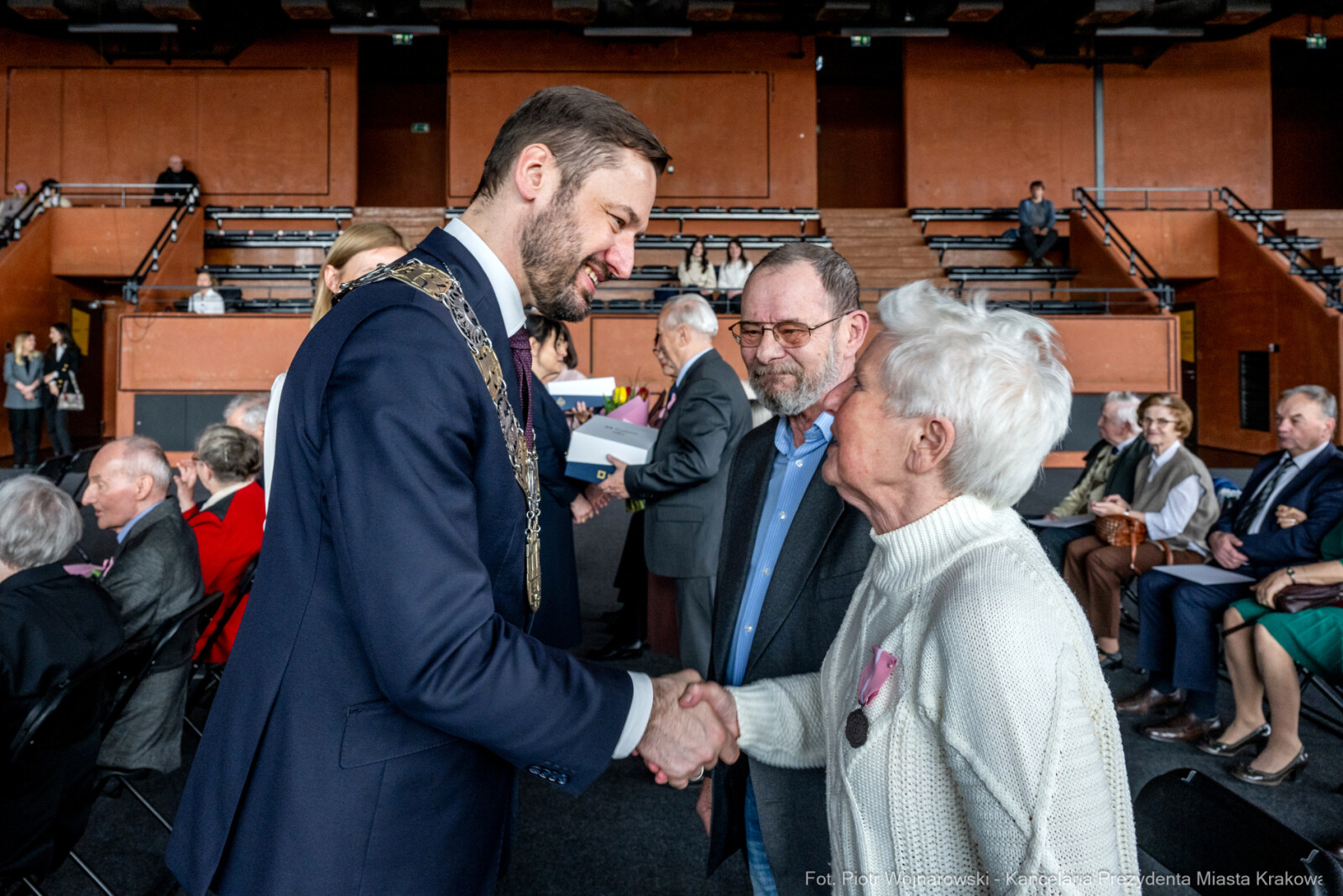 Miszalski, medale, seniorzy, Długoletnie Pożycie Małżeńskie, zdjęcia  Autor: Piotr Wojnarowski