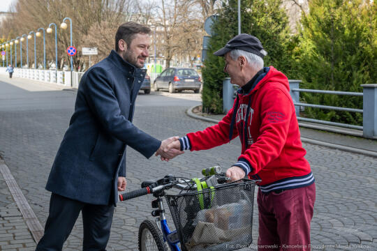 PW_716_ 001_fot. Piotr Wojnarowski.jpg-Miszalski, seniorzy, śniadanie, MOPS, Wielkanoc, zdjęcia