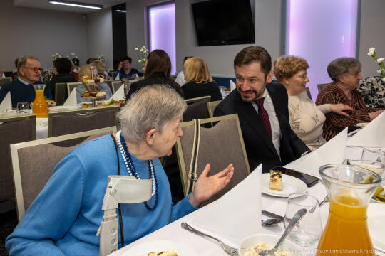 PW_716_ 007_fot. Piotr Wojnarowski.jpg-Miszalski, seniorzy, śniadanie, MOPS, Wielkanoc, zdjęcia