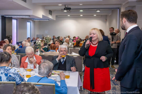 PW_716_ 021_fot. Piotr Wojnarowski.jpg-Miszalski, seniorzy, śniadanie, MOPS, Wielkanoc, zdjęcia