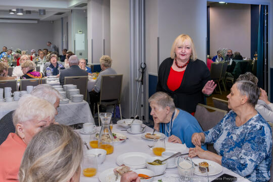 PW_716_ 027_fot. Piotr Wojnarowski.jpg-Miszalski, seniorzy, śniadanie, MOPS, Wielkanoc, zdjęcia