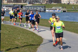 0S4A5911.jpg-Biegowa niedziela w Krakowie. Ulice wróciły do normy po sportowym święcie